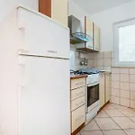 아파트 Stunning Apartment In Rtina With Wifi 르티나