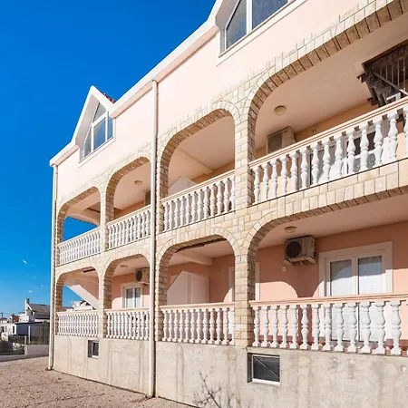 Gorgeous In With Wifi