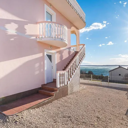 Gorgeous In With Wifi Apartment